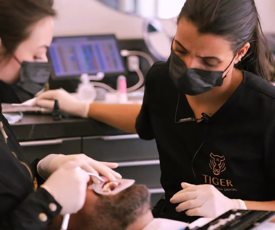 Seu Sorriso Está Te Dando Sinais? Quando é Hora de Procurar um Dentista 
